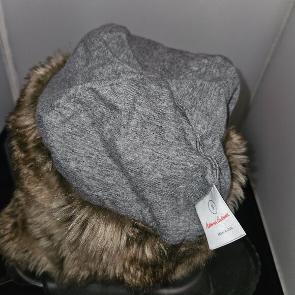Hanna Andersson Sweater Furry Trapper Hat ~ Small 1-3 Years - Picture 3 of 4